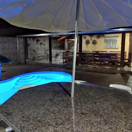 Sobrado Frente P/Lago Com Piscina Aquecida Caldas Novas Esterno foto